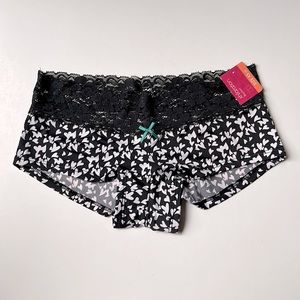 NWT Black & White Hearts Lace Trim Boy Short Panties